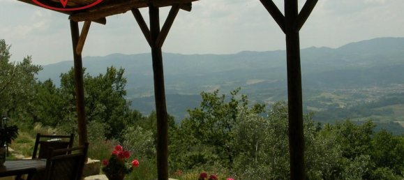 Дом с 4 комнатами в Лоро Чуффенна, Италия № 230840 31