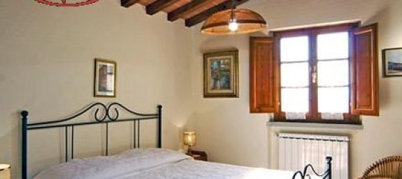 Дом с 4 комнатами в Лоро Чуффенна, Италия № 230840 29