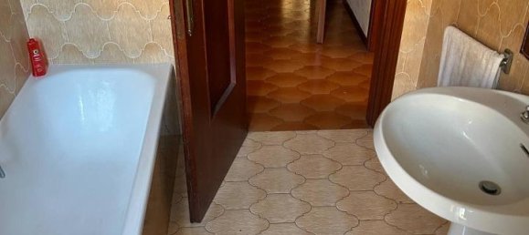 Casa de 5 divisões em Cittiglio, Italy N.º 33081 62