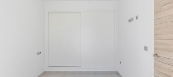 3 bedrooms Villa in Alicante, Spain No. 13530 15