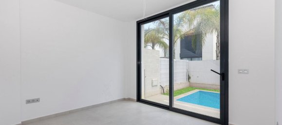 3 bedrooms Villa in Alicante, Spain No. 13530 29