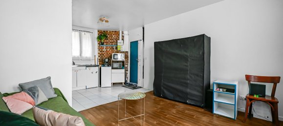 Studio à Paris, France No. 166261 3