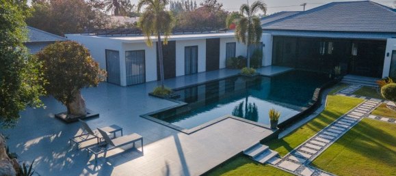 Дом с 6 спальнями в Хуа Хин, Таиланд № 58809 9