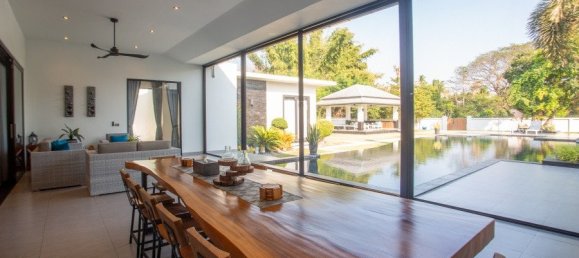 Дом с 6 спальнями в Хуа Хин, Таиланд № 58809 12