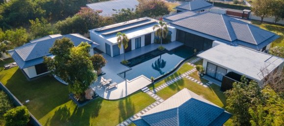 Дом с 6 спальнями в Хуа Хин, Таиланд № 58809 3