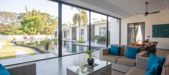 Дом с 6 спальнями в Хуа Хин, Таиланд № 58809 13