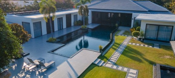 Дом с 6 спальнями в Хуа Хин, Таиланд № 58809 2