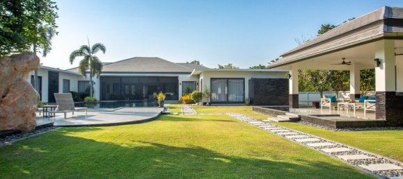 Дом с 6 спальнями в Хуа Хин, Таиланд № 58809 7