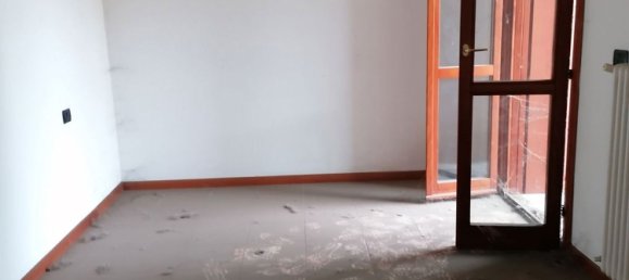 Apartamento de 3 dormitorios en Noceto, Italy No. 380375 5