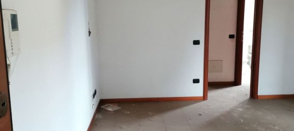 Apartamento de 3 dormitorios en Noceto, Italy No. 380375 3