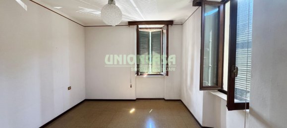 5 Schlafzimmer Haus in Tradate, Italy, Nr. 372591 25