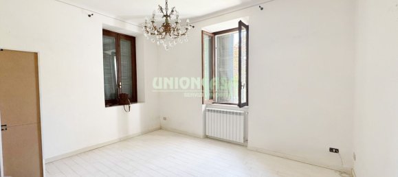 5 Schlafzimmer Haus in Tradate, Italy, Nr. 372591 7