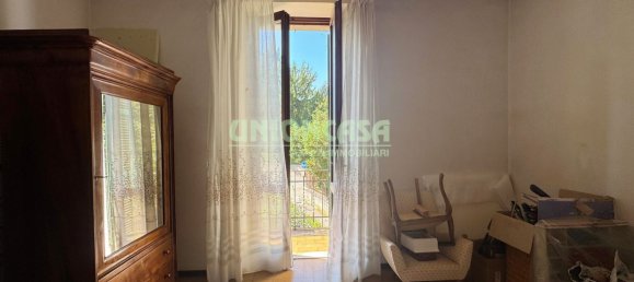 5 Schlafzimmer Haus in Tradate, Italy, Nr. 372591 16