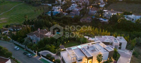 6 bedrooms Villa in Marbella, Spain No. 96582 24
