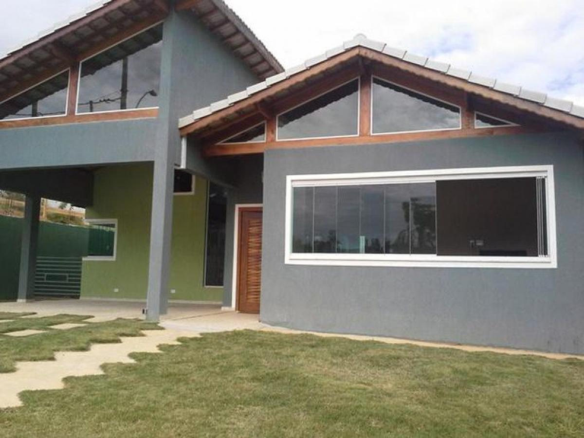 Casa de 3 dormitorios en Sao Paulo, Brazil No. 437803