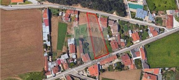 Земельный участок 1410м² в Санта Мария да Фейра, Португалия № 90458 5