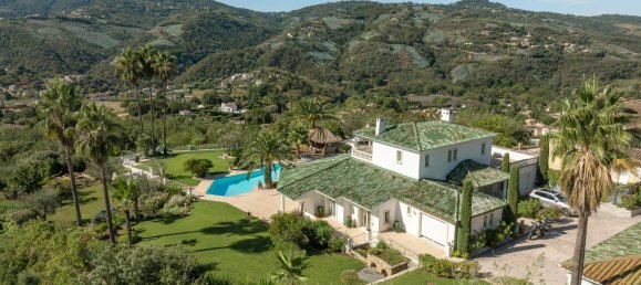 Villa de 4 dormitorios en Auribeau-sur-Siagne, France No. 781 2