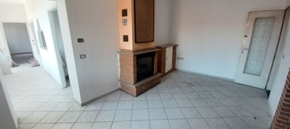 Dúplex de 3 habitaciónes en Feletto, Italy No. 285906 4