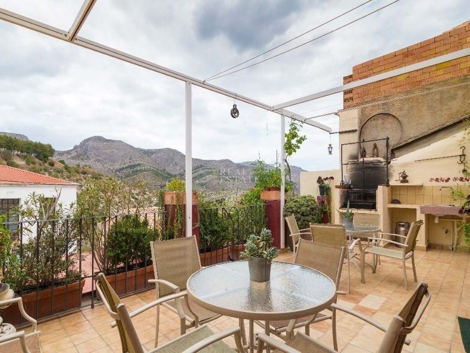 Adosado de 5 dormitorios en Alicante, Spain No. 279617