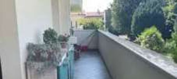 3-salle Appartement à Giussano, Italy No. 8193 4