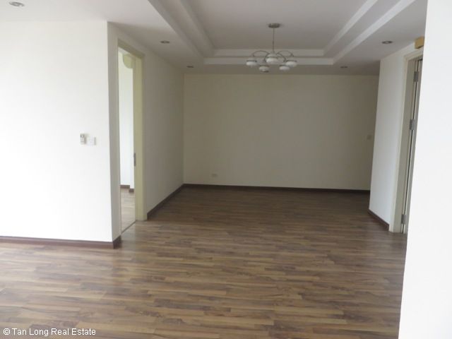 4 bedrooms Apartment in Tay Ho, Vietnam No. 4195