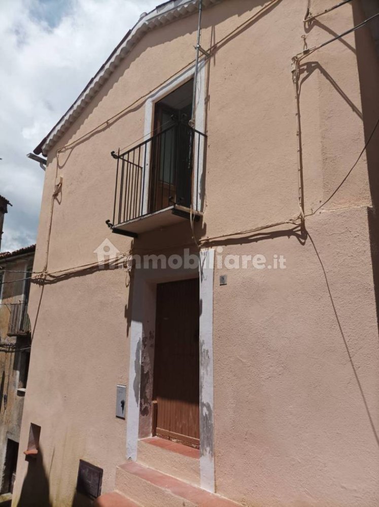 3 bedrooms House in Rivello, Italy No. 31857