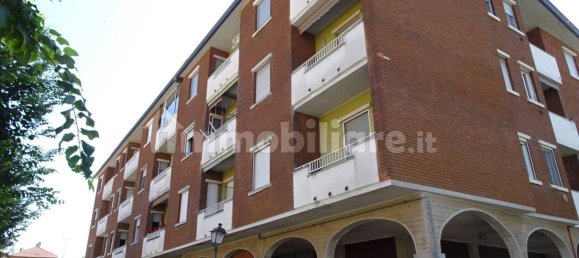 3 Schlafzimmer Wohnung in Parabiago, Italy, Nr. 303055 2