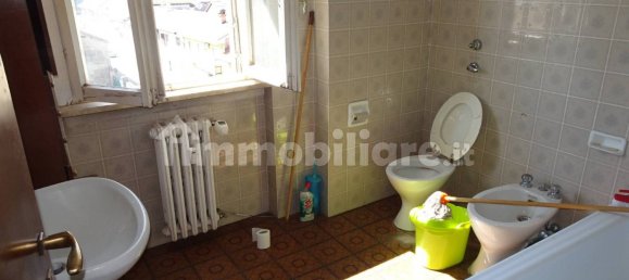 3 Schlafzimmer Wohnung in Parabiago, Italy, Nr. 303055 20