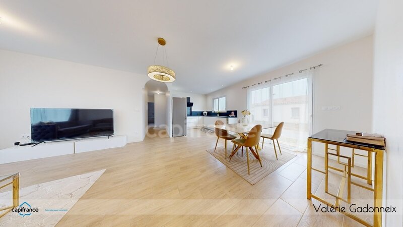 3 chambres Maison à Charente-Maritime, France No. 357431