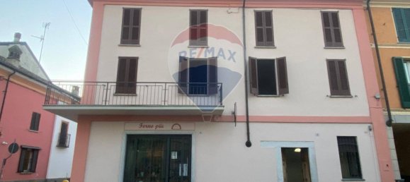 Apartamento de 3 habitaciónes en Dorno, Italy No. 9164 2