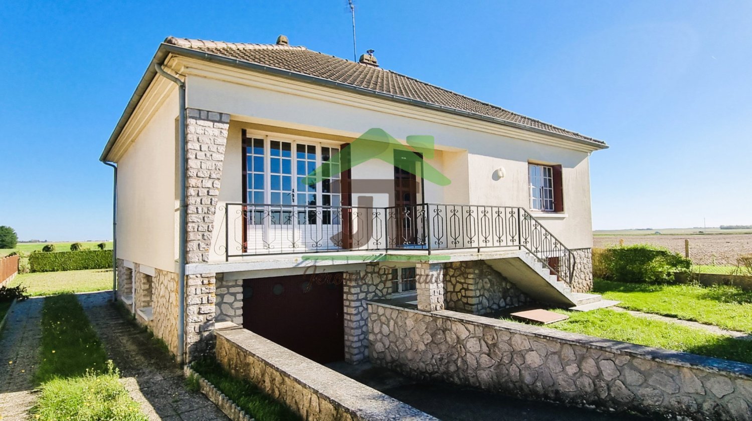 3 غرف نوم منزل في Chateaudun, France رقم 53167