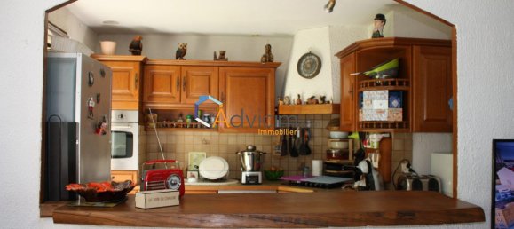 3 bedrooms House in Amilly, France No. 79895 5