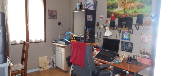 3 bedrooms House in Amilly, France No. 79895 4