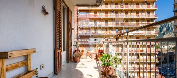 5 غرف نوم شقة في Palermo, Italy رقم 358325 3