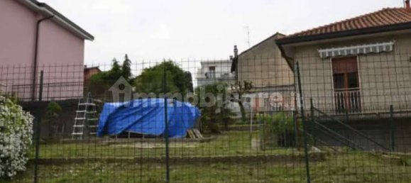 2 chambres Villa à Lurago d'Erba, Italy No. 259923 3