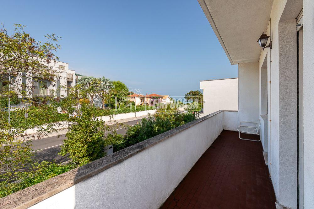 3 rooms Apartment in Numana, Italy No. 5990