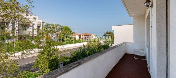 3 rooms Apartment in Numana, Italy No. 5990 26