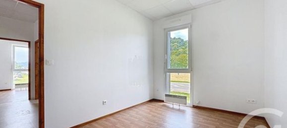 Garage in Doubs, France 525m², Nr. 358942 12