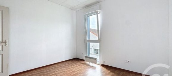 Garage in Doubs, France 525m², Nr. 358942 11