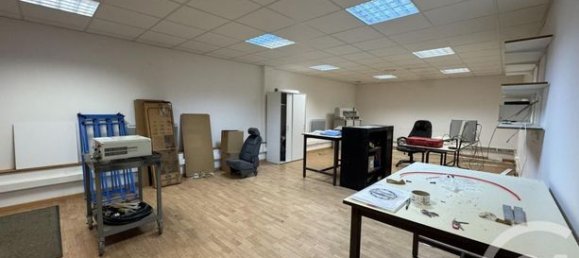 Garage in Doubs, France 525m², Nr. 358942 6