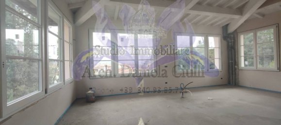 3 bedrooms Villa in Florence, Italy No. 154528 6