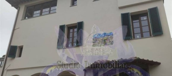 3 bedrooms Villa in Florence, Italy No. 154528 11