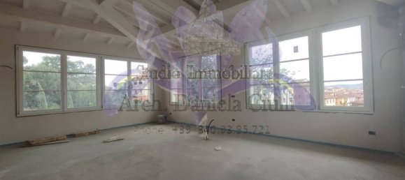 3 bedrooms Villa in Florence, Italy No. 154528 9