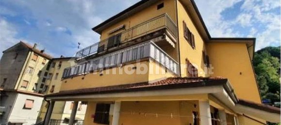 5 rooms Apartment in La Spezia, Italy No. 275469 2