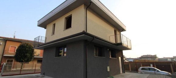 Villa de 3 divisões em Bolgare, Italy N.º 37583 4