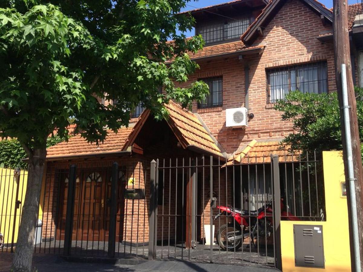 4 bedrooms House in San Isidro, Argentina No. 20926