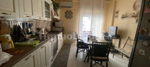 Apartamento de 2 dormitorios en Messina, Italy No. 95896 4