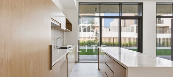 4 Schlafzimmer Villa in Dubai, UAE, Nr. 113188 6