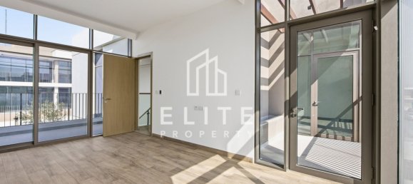 4 Schlafzimmer Villa in Dubai, UAE, Nr. 113188 11