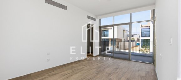 4 Schlafzimmer Villa in Dubai, UAE, Nr. 113188 10